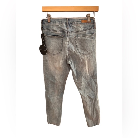 Articles of Society Carly destructed crop skinny - Picture 2 of 4